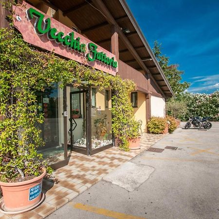 La Vecchia Fattoria Hotel Loreto Exterior foto