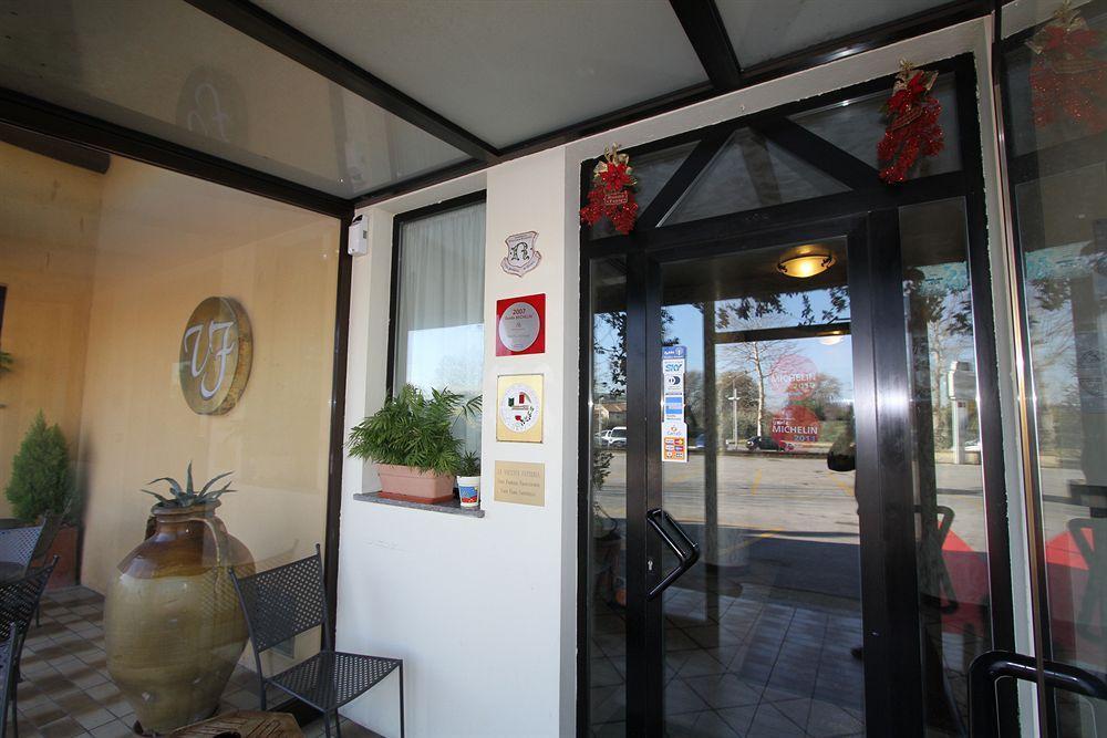 La Vecchia Fattoria Hotel Loreto Exterior foto